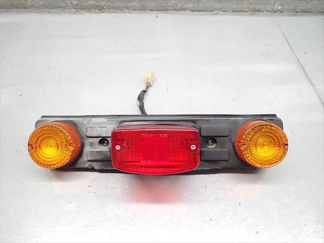 ジャイロX TD02-1104xxx の テールライト *1695185768 中古 ジャイロX TD02-1104xxx の テールライト *1695185768 中古
