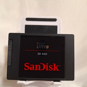 ④SanDisk サンディスク Ultra 3D SSD SATA 2.5インチ 500GB CrystalDiskInfo正常動作確認済