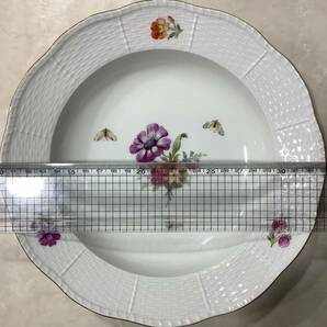 1円〜 保管展示品 KPM ベルリン 花 フラワー 蝶 プレート 皿 約 直径23cm ホワイトレリーフ ベルリン王立磁器製陶所 洋食器 金縁 ゴールドの画像3