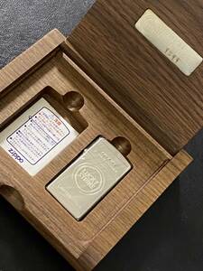 zippo LUCKY STRIKE THE WORLD FAMOUS 限定品 ヴィンテージ 1998年製 ラッキーストライク シリアルナンバー NO.1511 専用木箱 保証書付き