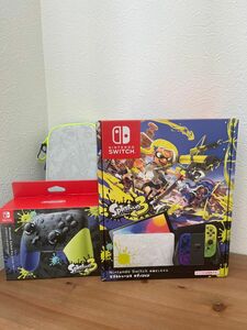 中古　Nintendo　Switch　スプラトゥーンモデル3エディション　プロコン、ケース付き 有機ELモデル