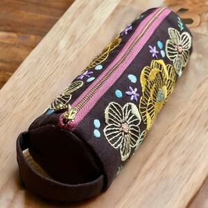  jpy tube pouch pen case hand embroidery hand made tea 