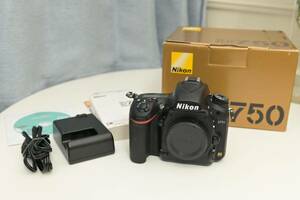 Nikon ニコン D750 デジタル一眼レフカメラ 元箱有り