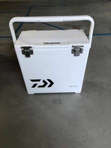 中古　ダイワ　DAIWA クーラーボックス　SU700 1面真空パネル　7L