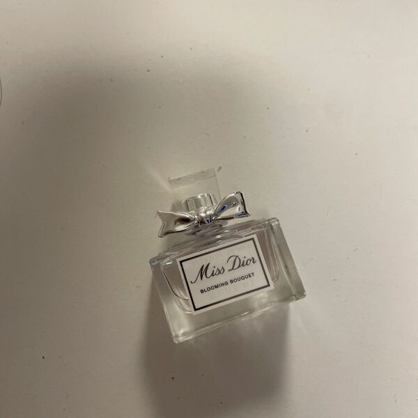ミスディオールブルーミングブーケオードトワレ5ml ミスディオール Dior クリスチャンディオール 香水 ローズ ミニ香水