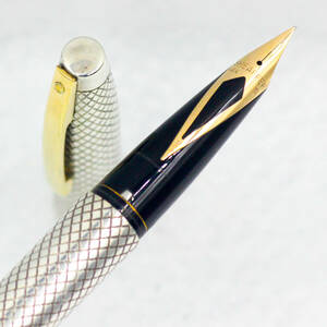 Sheaffer Touch down . go in type imperial sterling silver ( silver made ) diamond cut GT fountain pen 14 gold in Ray Fnib( hand left )