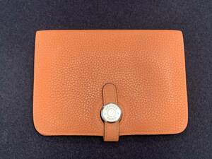 Hermes エルメス　ドゴン コンパクト 財布 オレンジ色　□K刻印　美品　小さめのバッグに入る大きさ 保存袋付き