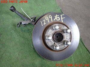 2UPJ-12994290]ソアラ(UZZ40)右フロントナックルハブ 中古