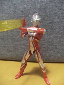  Bandai сладости игрушка [ супер перемещение Ultraman 6] [1. Ultraman Mebius ]