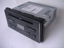 ダイハツ純正CDデッキ、CC-W67D、CD/FM/AM/AUX、2DINタイプ◆動作確認済、中古美品◆08600-K9032_画像1