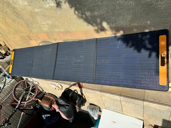 ソーラーパネル 太陽電池モジュール 300W＊三枚。離島、北海道への発送料金は要相談です。