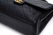 【極美品】 シャネル CHANEL ラムスキン マトラッセ ハンドバッグ ブラック系 手提げバッグ ゴールド金具 レディース E9999_画像6