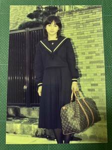 [ ultra rare ] Ito Maiko photograph uniform navy blue color Kiyoshi . Showa era star 80 period idol 