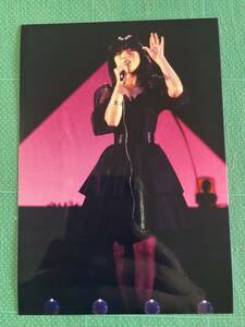 【レア】中森明菜　写真　黒　ステージ　昭和タレント　80年代アイドル 