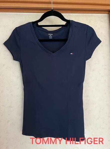 TOMMY HILFIGER トミー Tシャツ トップス