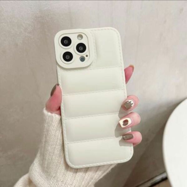 ☆月末セール☆ホワイト iPhone12 ダウンジャケット 韓国 可愛いiPhoneケース 大人気 もこもこ さらさら 特別価格