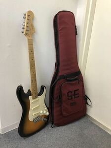 .b2.Squier by Fender STRAT.. тросик . Strato электрогитара .JUNK y4490 1865-46