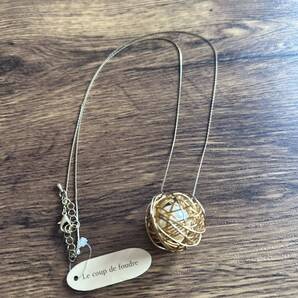 新品ワイヤーボール フェイクパールロングネックレス 清楚上品 アクセサリー