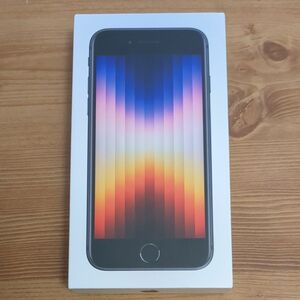 【新品未使用】iPhone SE 第3世代 64GB ミッドナイト SIMフリー