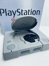 美品/動作品レトロゲーム PS1 PlayStationプレイステーション1 SCPH-7000 箱付 純正 コントローラ,AVケーブル,ゲームソフト 希少品(H-36)_画像4