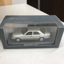 14 ミニチャンプス Mercedes Benz 320E 1/43 中古 現状品 破損有 MINICHAMPS _画像1