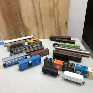  HO gauge railroad model National Railways abroad vehicle Junk together damage have present condition goods . car passenger car meal . car stone charcoal car 