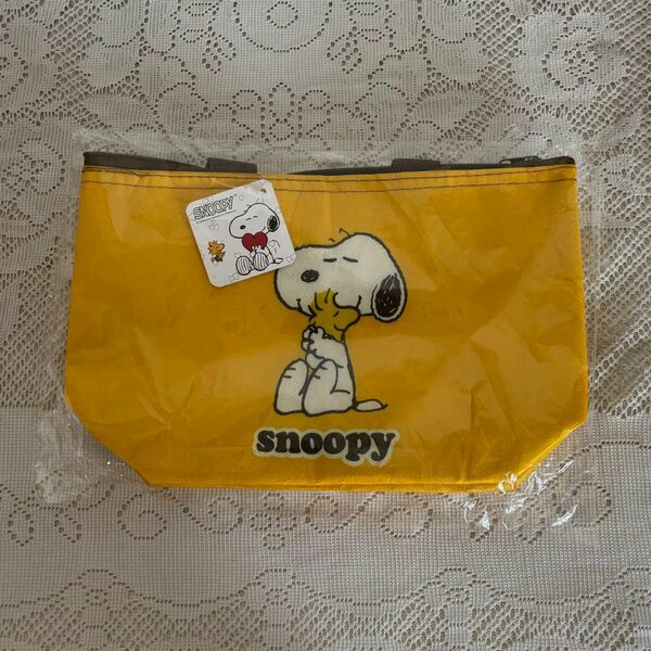 新品／SNOOPY 保冷温ランチバッグ 