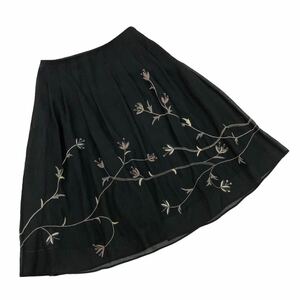 B387-82 Sybilla シビラ フレアスカート 膝丈スカート スカート ボトムス 刺繍 デザイン ブラック 黒 柄 レディース M