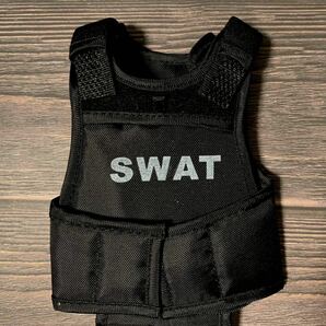 SWAT（スワット）特殊部隊ベスト（チョッキ）1/6スケール 防弾チョッキ 防弾ベスト POLICE シークレットサービス 黒 ナイロン 新品の画像3