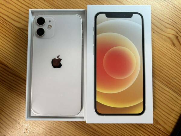 【送料無料】Apple iPhone12 mini 128GB White MGDM3J/A iOS17.4.1