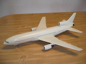 .. company 1/100 plastic model Lockheed to rice ta-L-1011 ANA all day empty decal attaching 