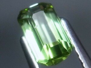 0.71ct 新品・天然グリーントルマリン角カット石 ブラジル産