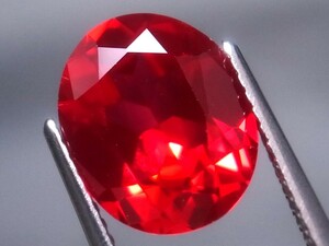 4.49ct 新品・ピジョンブラッドカラー合成ルビー ブラックライト発色効果あり