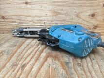 【4-0514-MY-2-2】makita マキタ 6830 オートパックスクリュードライバ【中古動作品】_画像4