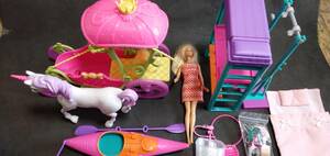 バービー Barbie　お家など バービーのすてきなお家 廃盤 ドールハウス　車バービーのすてきな車　中古品　