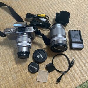 オリンパス E-PL3,40-150mmと14-42mm レンズ付き、付属品多数、中古品デジタルカメラ 