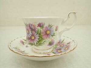 D574-60　③ROYAL ALBERT ロイヤルアルバート　マンスリー　September　MICHAELMAS DAISY 9月 カップ&ソーサー ヒナギク　直接引き取り歓迎