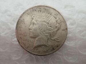 D698-60-M　①外国コイン　アメリカ　1ドル銀貨　ピースダラー　1923年　重量26.5ｇ　直径38.1㎜　レターパック