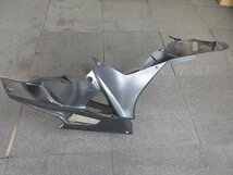 BMW S1000RR 　純正　アンダーカウル　4663 7 715 923-02 276487　中古品_画像2