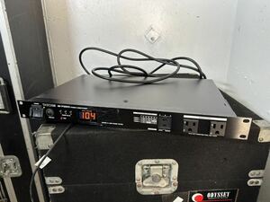 TASCAM power conditioner AV-P2803