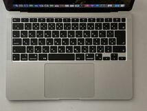 美品 MacBook Air 2020 M1 A2337 MGN63J/A 8GB/256GB シルバー_画像2