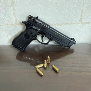 m92f 1/2スケール 金属製ミニチュア モデルガン　排莢アクション　スライドストップ BERETTA モデルガン ハンドガン 