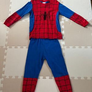 スパイダーマンセットアップ　サイズ110 変身　上下 セット　パジャマ 男の子 