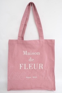 Maison de FLEUR / ブランドロゴプリントスクエアトートバッグ F ダークピンク Y-24-05-01-048-LO-BG-SZ-ZY