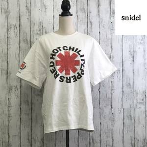 SNIDEL　スナイデル　RED HOT CHILI PEPPERS T shirt　Fサイズ　ホワイト　RED HOT CHILI PEPPERSのロゴを全面にプリント　S5.11-203　USED