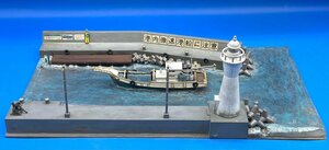 4EK1401　Ｎゲージ　ジオラマ　グリーンマックス（ベース）　漁船・灯台・防波堤　ジャンク品　箱無し・付属品無し