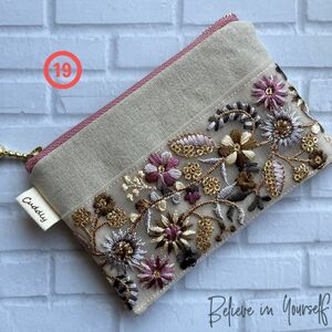 hand made インド刺繍レース付きフラットポーチ⑲（ナチュラル）