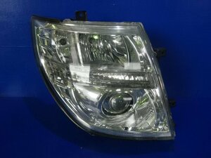 ニッサン エルグランド E51 右 ヘッドライト コイト 100-24852 HID B1-4-2 1140