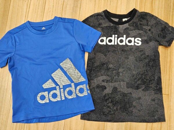 adidas 半袖Tシャツ 黒　青　130