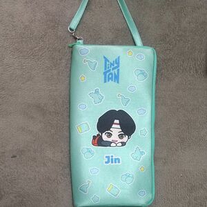 BTS JINのバック